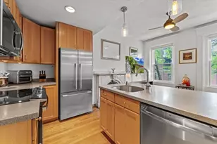 7 Dwight St, Boston, MA 02118 - Photo 10