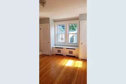 10 Vine St #1, Beverly, MA 01915 - Photo 4