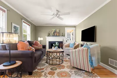82 Orange Street, Reading, MA 01867 - Photo 8