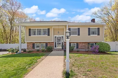 44 Pitman Drive, Reading, MA 01867 - Photo 2