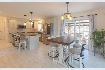 17 Foster Ct, Gardner, MA 01440 - Photo 6