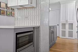 33 Bateswell Rd, Boston, MA 02124 - Photo 18
