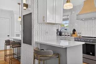 33 Bateswell Rd, Boston, MA 02124 - Photo 16