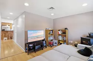 646 Lynn Fells Pkwy, Melrose, MA 02176 - Photo 6