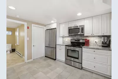 646 Lynn Fells Pkwy, Melrose, MA 02176 - Photo 24