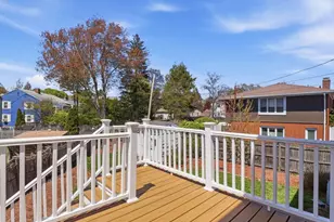 646 Lynn Fells Pkwy, Melrose, MA 02176 - Photo 30
