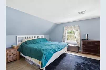 646 Lynn Fells Pkwy, Melrose, MA 02176 - Photo 12