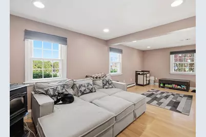 646 Lynn Fells Pkwy, Melrose, MA 02176 - Photo 8