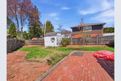 646 Lynn Fells Pkwy, Melrose, MA 02176 - Photo 32