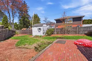 646 Lynn Fells Pkwy, Melrose, MA 02176 - Photo 32