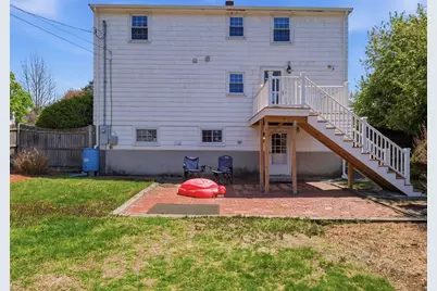 646 Lynn Fells Pkwy, Melrose, MA 02176 - Photo 28
