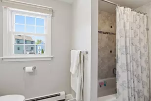 646 Lynn Fells Pkwy, Melrose, MA 02176 - Photo 10