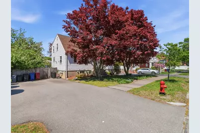 646 Lynn Fells Pkwy, Melrose, MA 02176 - Photo 34