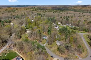 4 Mockingbird Ln, Brookfield, MA 01506 - Photo 32