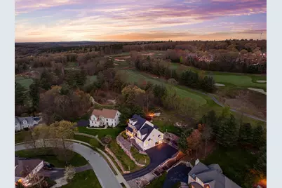 253 Shining Rock Dr, Northbridge, MA 01534 - Photo 4