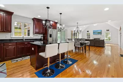253 Shining Rock Dr, Northbridge, MA 01534 - Photo 8