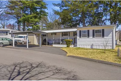 1346 Newport Aven #c-11, Attleboro, MA 02703 - Photo 2