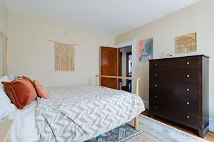 54 Oakland St, Boston, MA 02135 - Photo 10