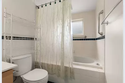 69 Hartford #69, Newton, MA 02461 - Photo 8