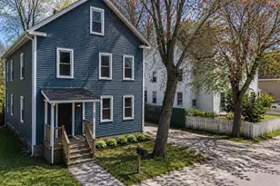 65 Oak St, Middleborough, MA 02346 - Photo 2