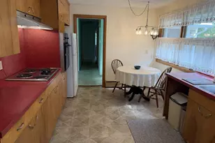 34 Bassett Rd, Holyoke, MA 01040 - Photo 10