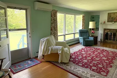 34 Bassett  Road, Holyoke, MA 01040 - Photo 8