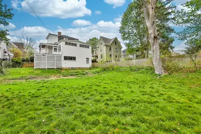 34 Abbott St, Beverly, MA 01915 - Photo 2