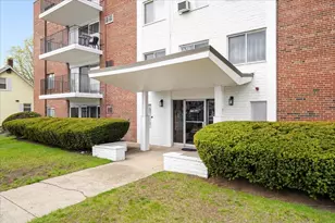260 Tremont St, Melrose, MA 02176 - Photo 2