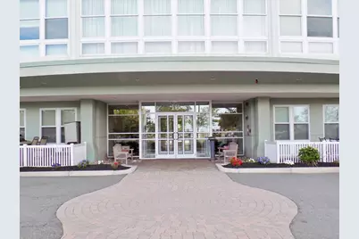 10 Ocean Ave #211, Revere, MA 02151 - Photo 2