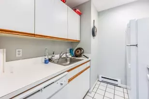 102 E Brookline, Boston, MA 02118 - Photo 4