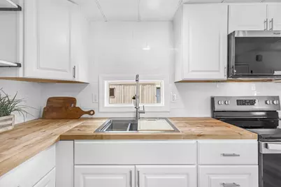 36 Klondike #Ave, Westfield, MA 01085 - Photo 4