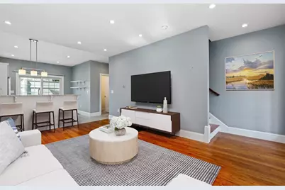8 Loring Pl #8, Boston, MA 02136 - Photo 2