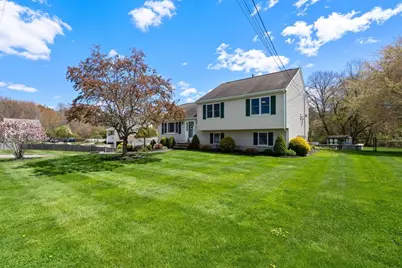 35 Sir Joseph Ct, Taunton, MA 02780 - Photo 32