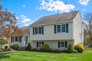 35 Sir Joseph Ct, Taunton, MA 02780 - Photo 4