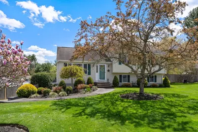 35 Sir Joseph Ct, Taunton, MA 02780 - Photo 2