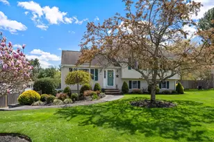 35 Sir Joseph Ct, Taunton, MA 02780 - Photo 2