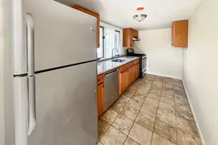 223 Main St, Medford, MA 02115 - Photo 6