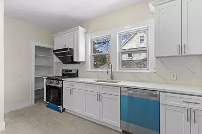 113 Elm Ave, Quincy, MA 02170 - Photo 6