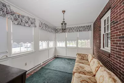 8 Crescent Hts, Fitchburg, MA 01420 - Photo 8