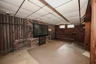 8 Crescent Hts, Fitchburg, MA 01420 - Photo 28