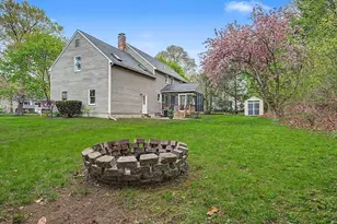 8 Thomas Dr, Franklin, MA 02038 - Photo 4