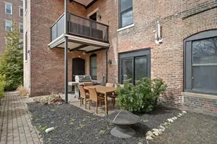 1471 Beacon St, Brookline, MA 02445 - Photo 18