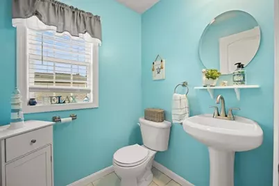 525 Anthony St, Fall River, MA 02721 - Photo 10