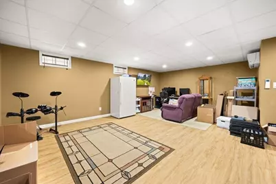 525 Anthony St, Fall River, MA 02721 - Photo 24