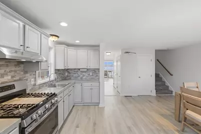 281 Mattakeesett St, Pembroke, MA 02359 - Photo 8