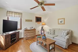 5 Brian Cir, Grafton, MA 01519 - Photo 8