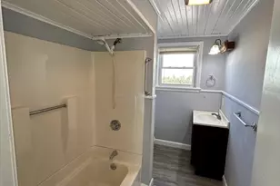 11 Davis St, Fall River, MA 02720 - Photo 24