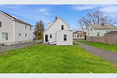 51 Laurel St, Lynn, MA 01905 - Photo 12