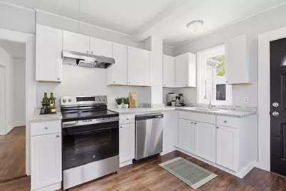 51 Laurel St, Lynn, MA 01905 - Photo 4