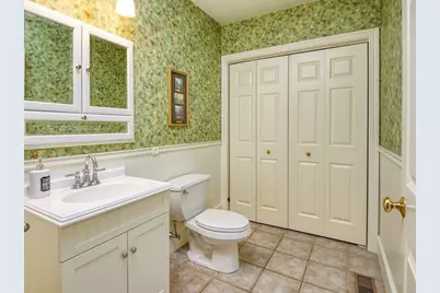 126 Walnut St #0, Shrewsbury, MA 01545 - Photo 8